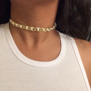 Pearl chain choker