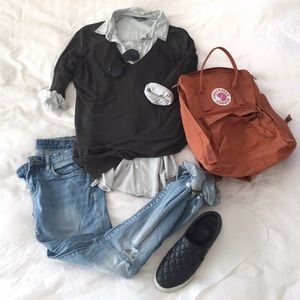 🙀NEW MARKDOWN!!!😻 Express Mesh Sleeve Knit Top