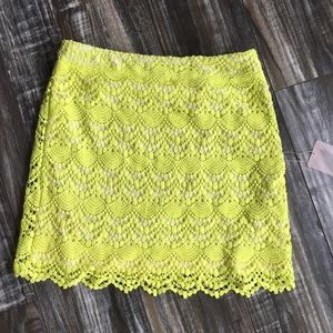 Lace skirt