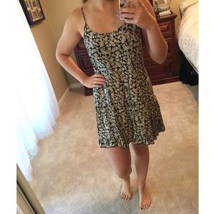 Flowy black and cream floral dress [SOLD]