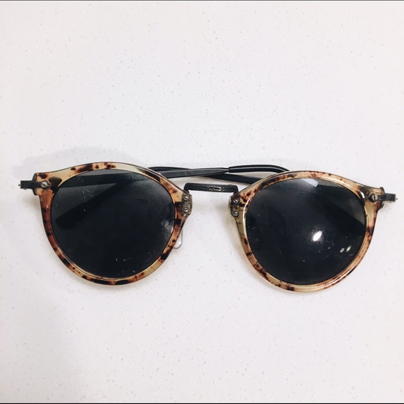 AA vintage style sunglasses