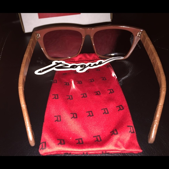 NWT - Rogue Sunglasses (Wayfarer Style) Unisex - Picture 3 of 4