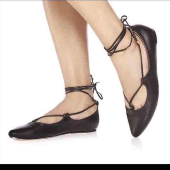 Lace flats