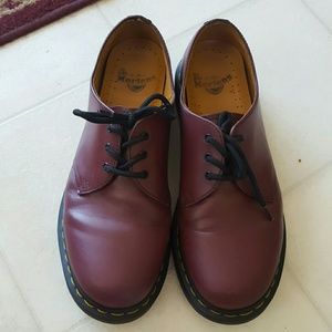 Doc Martens in Burgundy