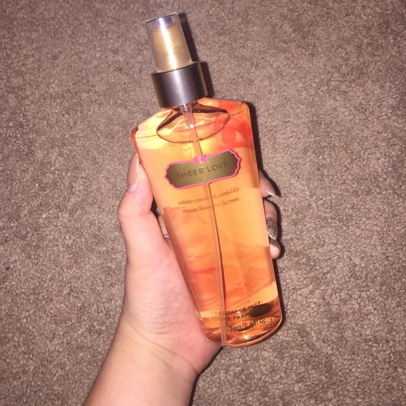 ‼️SALE‼️VS "Sheer Love" Fragrance Mist