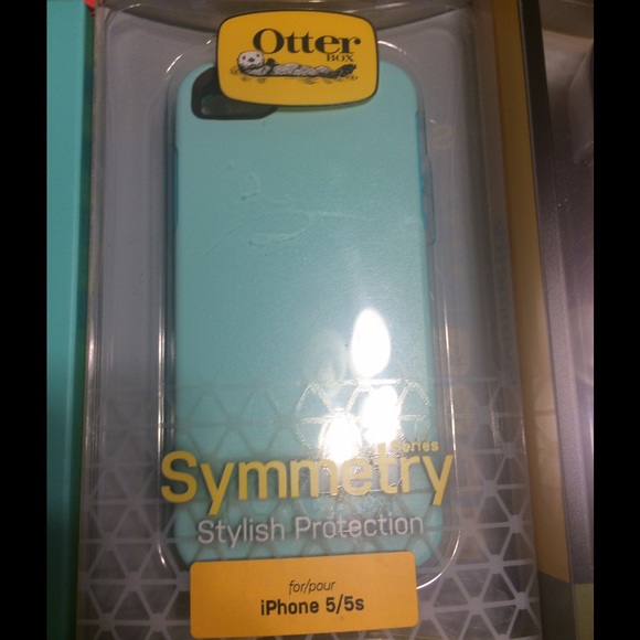 iPhone 5/5s otter box symmetry case