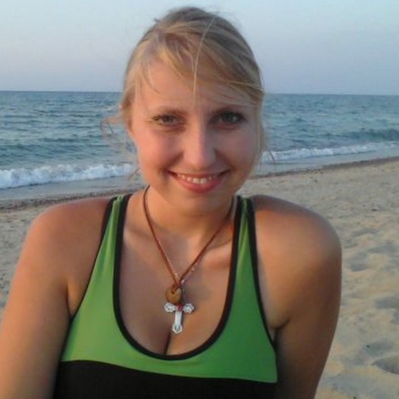 Meet your Posher, Leanne - Picture 2 of 2