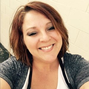 Meet your Posher, Carla