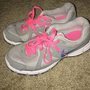 ⭐️FLASH SALE⭐️ NIKE RUNNING SHOES