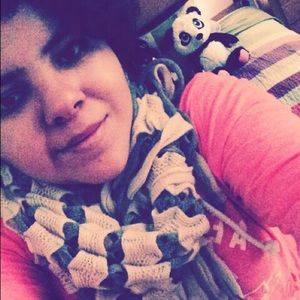 Meet your Posher, Reyna