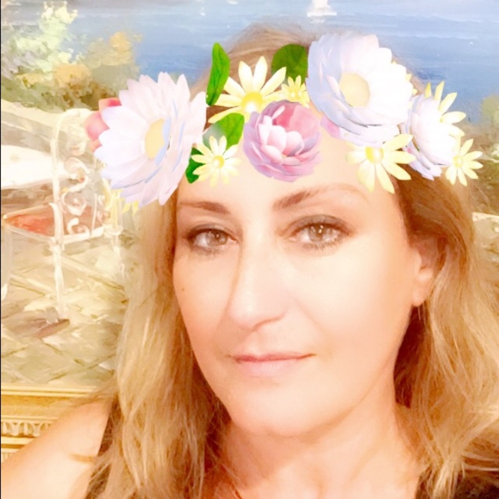 Meet your Posher, Angie