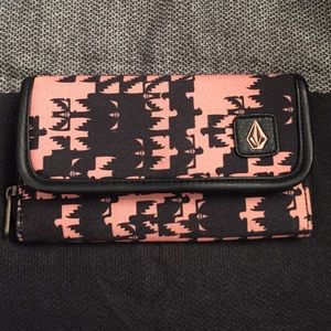 Volcom pink& black tribal wallet