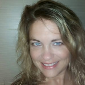 Meet your Posher, Angie