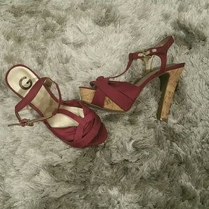 Guess fuchsia cork heels