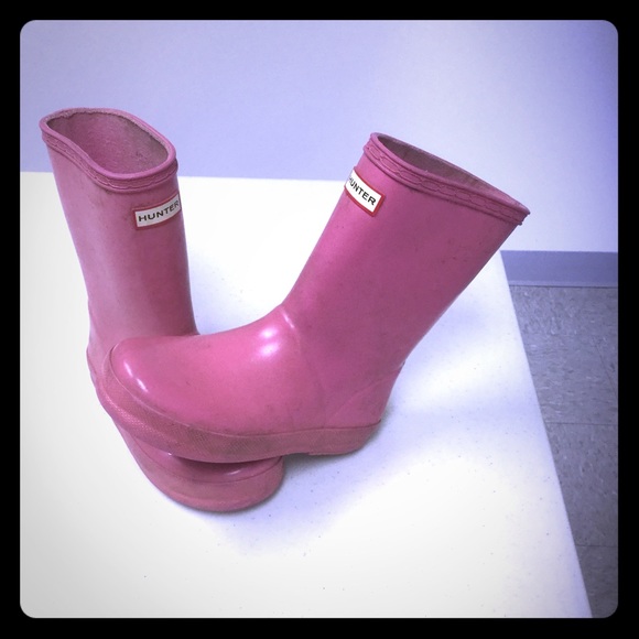 Girls hot pink hunter boots