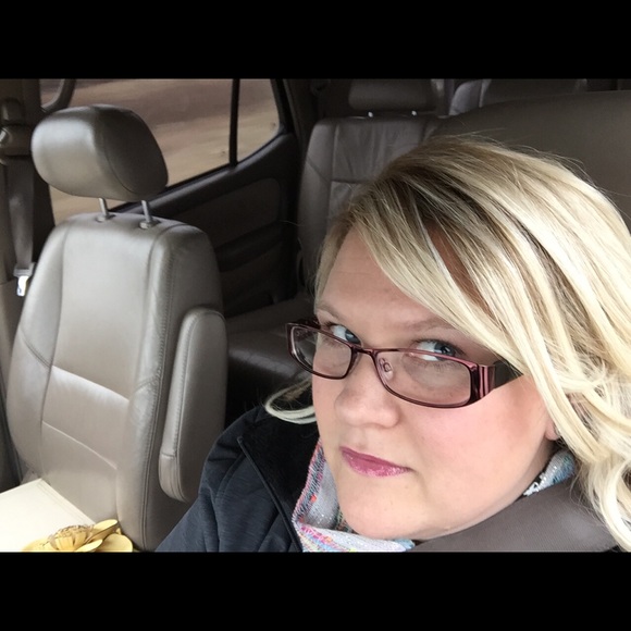 Meet your Posher, Cassey