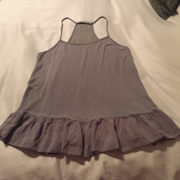 Chloe K Gray top size small