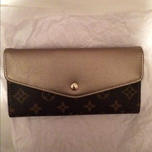 New LV wallet