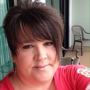 Meet your Posher, Janet