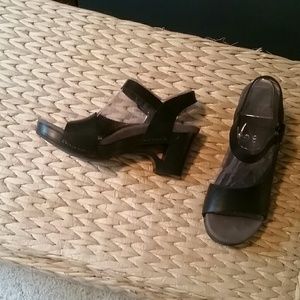 Dansko Black Sandles