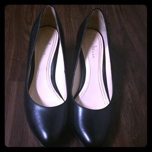 New and never worn cole haan heels