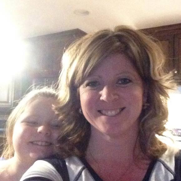 Meet your Posher, Holly