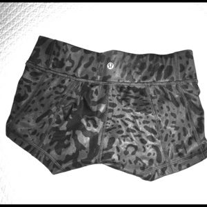 Lululemon scrunch shorts 4