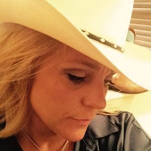 Meet your Posher, Robyn