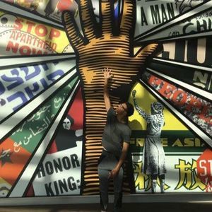 Meet your Posher, Ellington