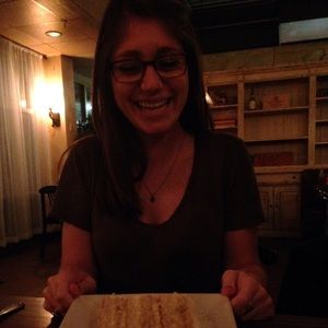 Meet your Posher, Carly