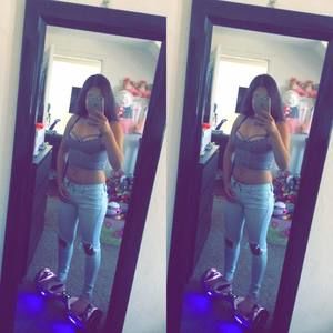 Meet your Posher, Monica