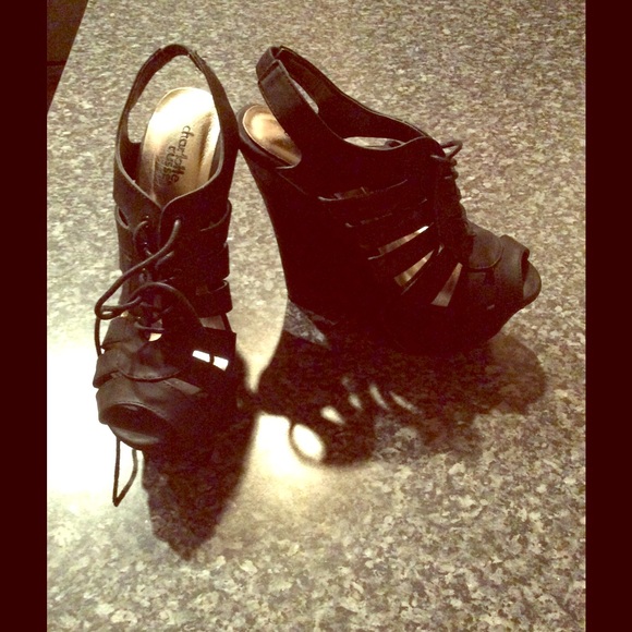 SOLD!!!!Black wedges