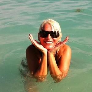 Meet your Posher, Monica