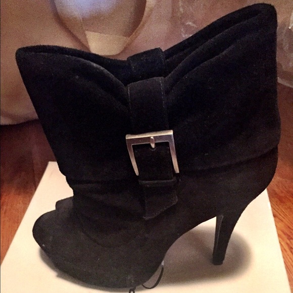 Brand new Jessica Simpson suede peep toe booties
