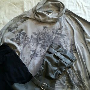 Cowl neck Komono top