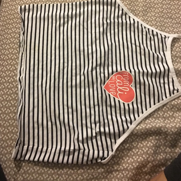 Hollister Halter crop top - Picture 2 of 4