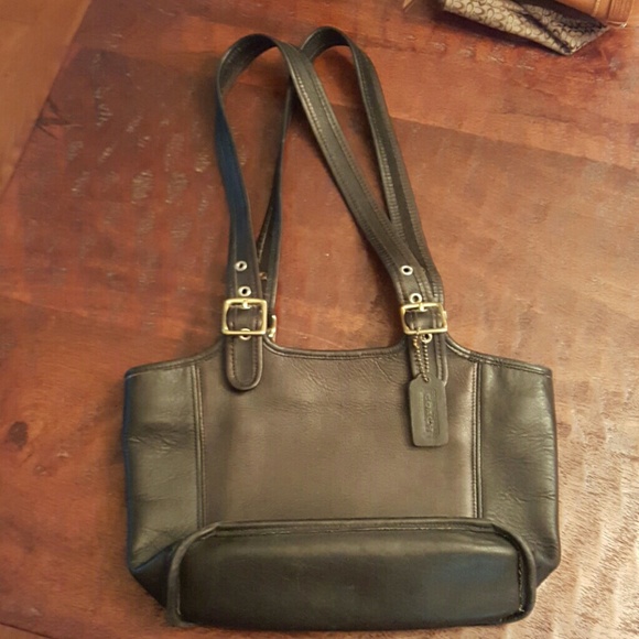Final drop Coach all leather purse black