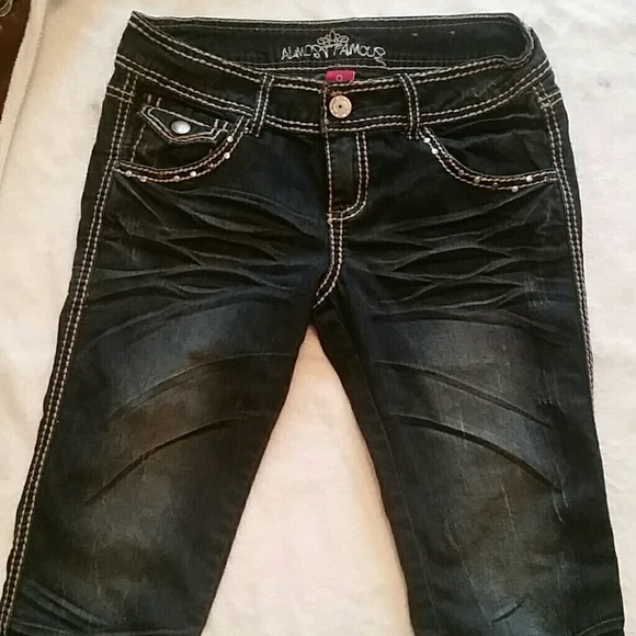 Almost Famous Capri Jeans 