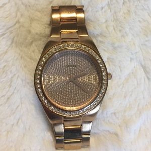 Guess women watch