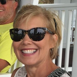 Meet your Posher, Julie