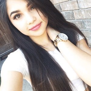 Meet your Posher, Abby