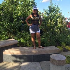 Meet your Posher, Ana