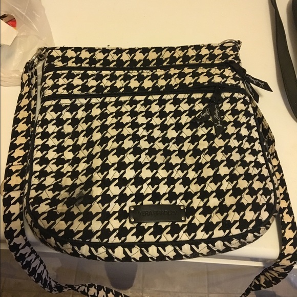 Vera Bradley argyle mailbag crossbody