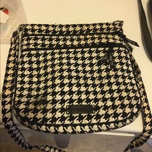 Vera Bradley argyle mailbag crossbody