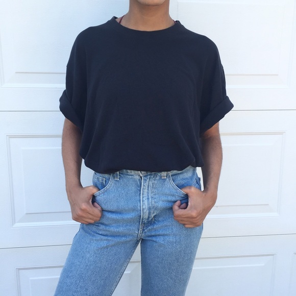 Black tee shirt