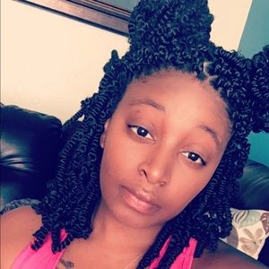 Meet your Posher, Amanda