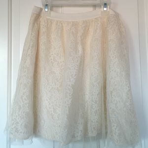Cream lace zip up skirt