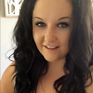 Meet your Posher, Kellie