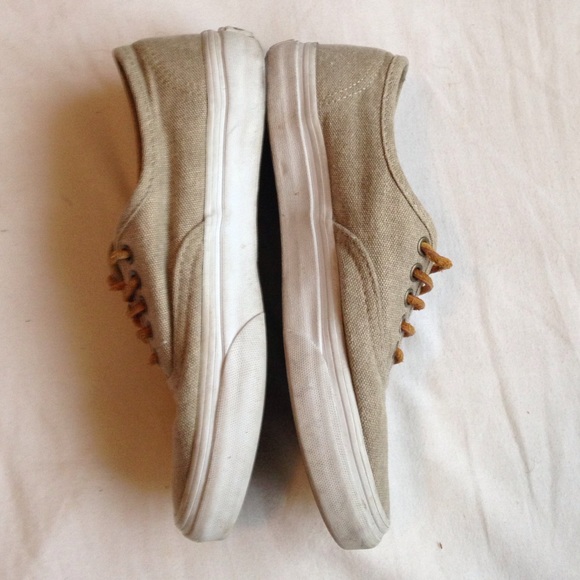 Vans - Picture 3 of 4