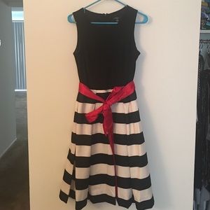 Midi dress sz 8 R&K striped with detachable ribbon